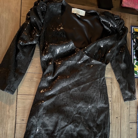 Black Dress - Picture 2 of 2